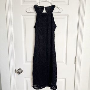 Boutique | Women's Sleeveless Bodycon Lace Dress